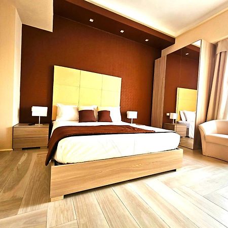 Astoria Boutique Suites Lecce Exteriör bild